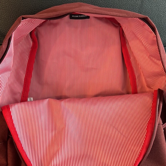 Herschel Classic Backpack | Port | School Backpack Bag Travel - Picture 7 of 7